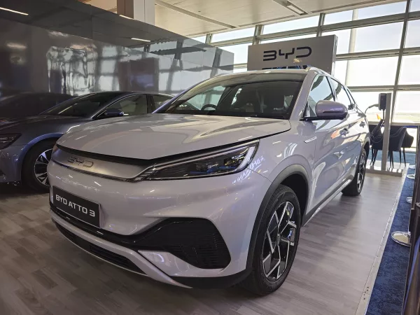 BYD Great Seagull : une 4,20 m qui talonne la Dolphin