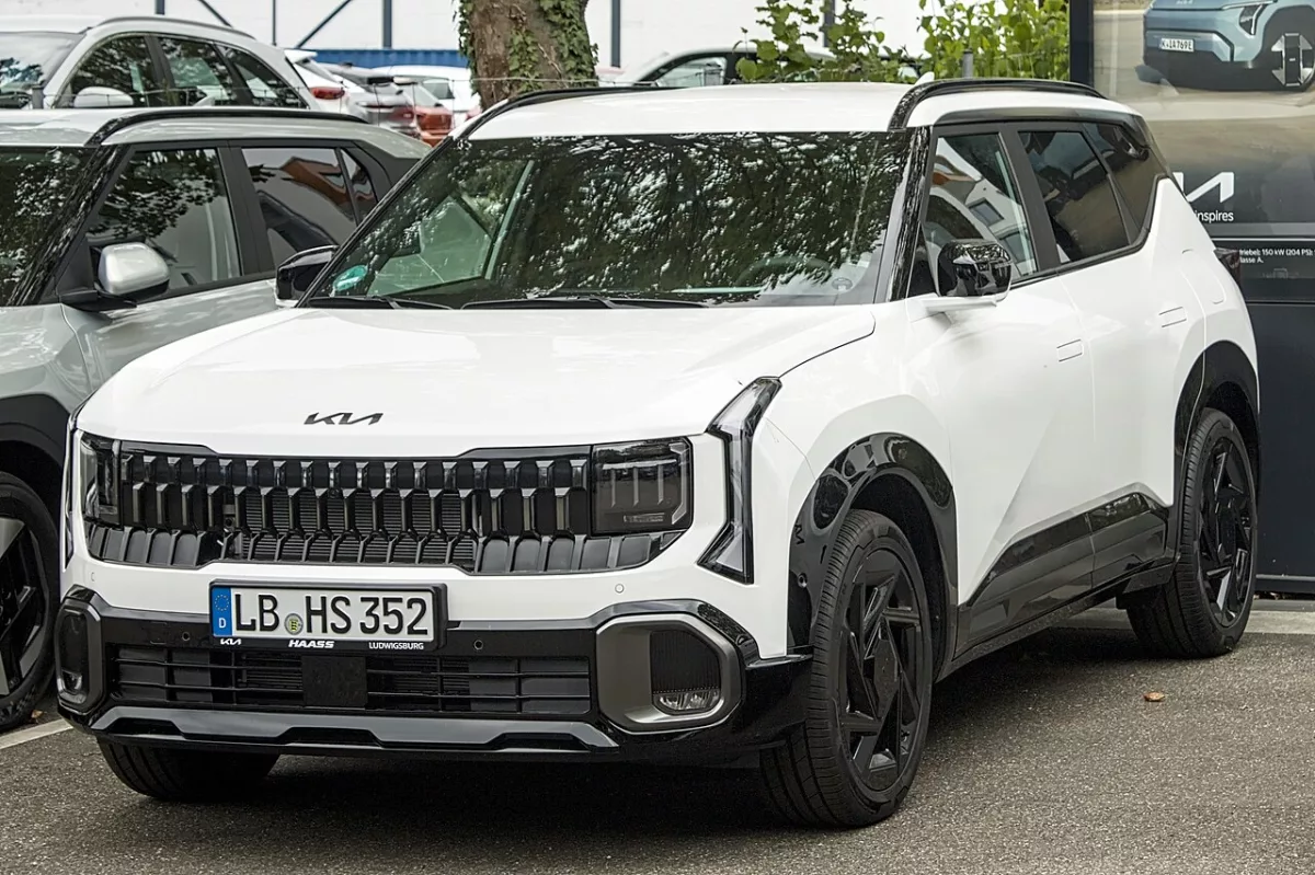 Kia Seltos de deuxième génération (code SP3) photographié en 2026 (Wikimedia Commons, Alexander Migl) — illustration du SUV hybride désormais commercialisé en France