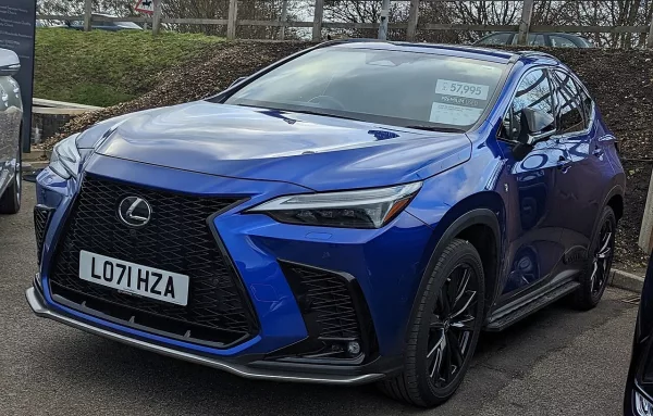 Lexus NX restylé : 100 km PHEV, le TCO avant le look