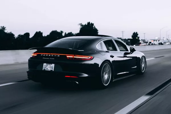 Porsche confirme la 718 électrique et maintient le Taycan